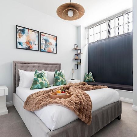 Elliot Oliver - Stylish 2 Bedroom Town Centre Apartment Cheltenham Extérieur photo